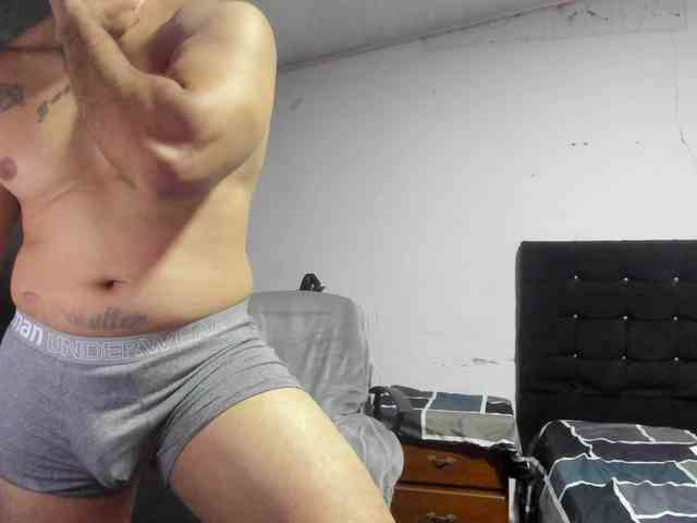 Ryan-xc Live Webcam on BongaCams