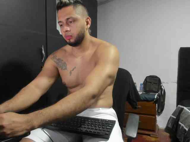 Ryan-xc Sex Cam Show