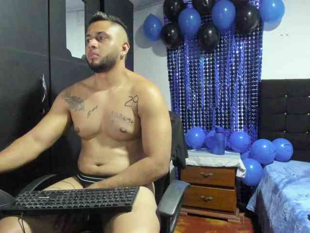 Ryan-xc Sex Cam Show