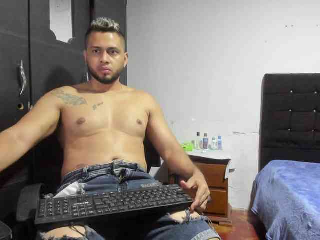 Ryan-xc Sex Cam Show