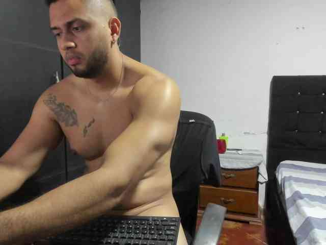 Ryan-xc Sex Cam Show