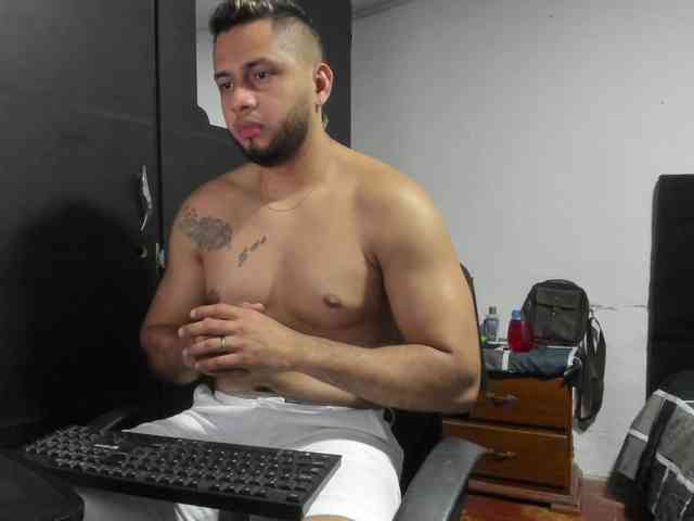 Ryan-xc Sex Cam Show