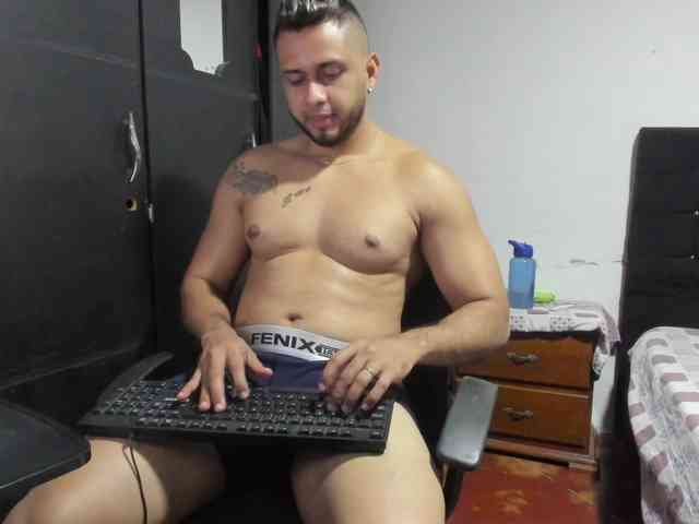 Ryan-xc Sex Cam Show