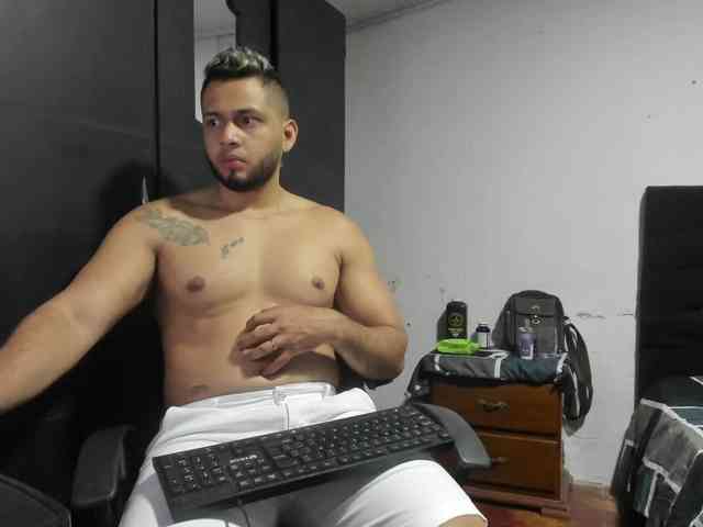 Ryan-xc Sex Cam Show