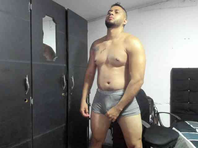 Ryan-xc Sex Cam Show