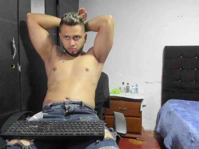 Ryan-xc Sex Cam Show