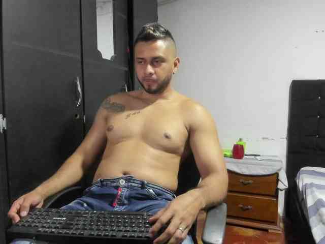 Ryan-xc Sex Cam Show