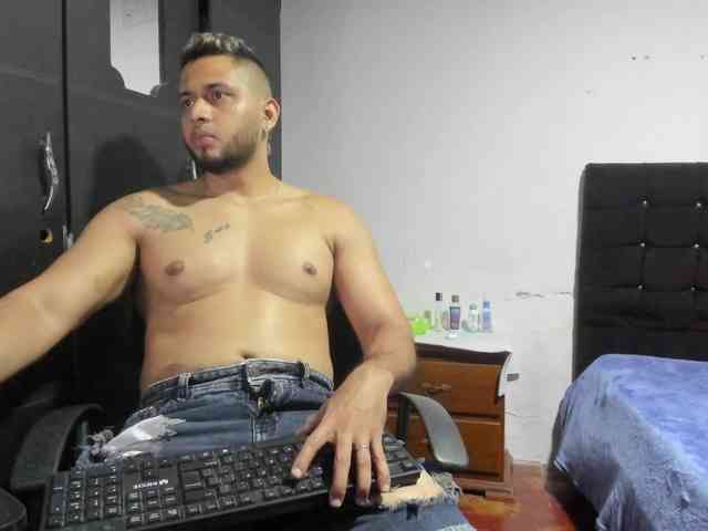 Ryan-xc Sex Cam Show