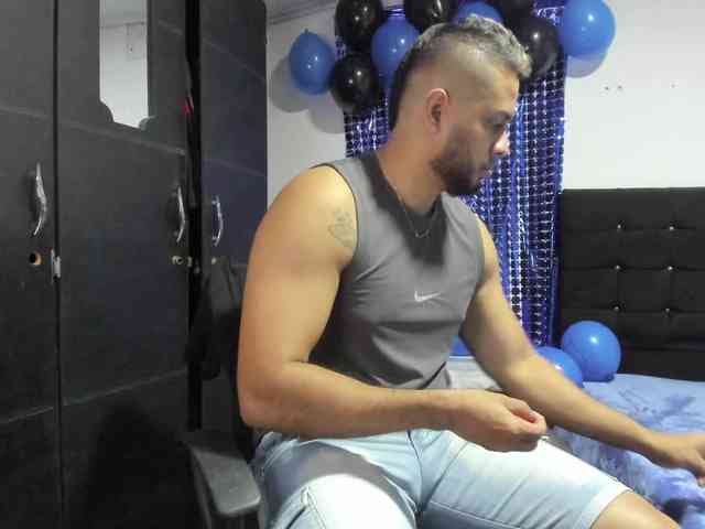 Ryan-xc Sex Cam Show
