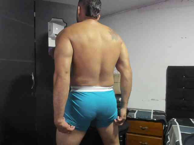 Ryan-xc Live Webcam on BongaCams