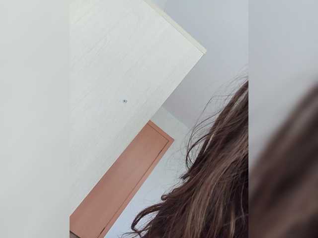 Kissa-is-klassa-a live webcam show