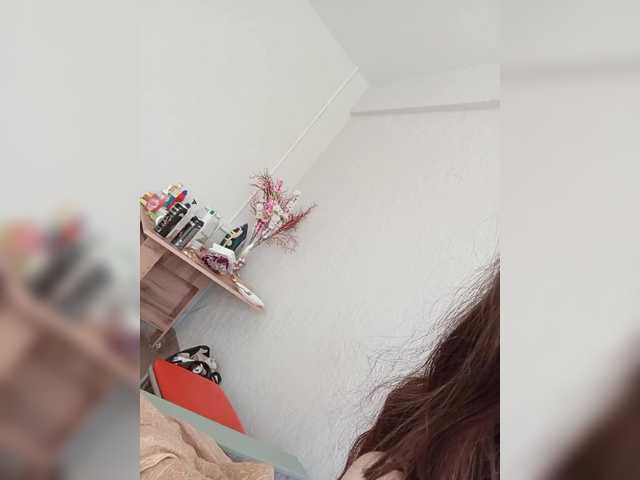 Kissa-is-klassa-a live cam on BongaCams