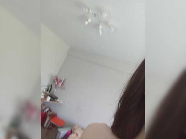 Kissa-is-klassa-a live webcam show