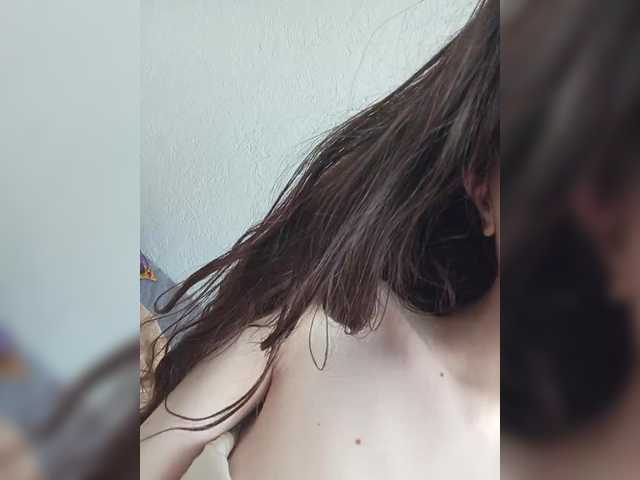 Kissa-is-klassa-a live webcam show
