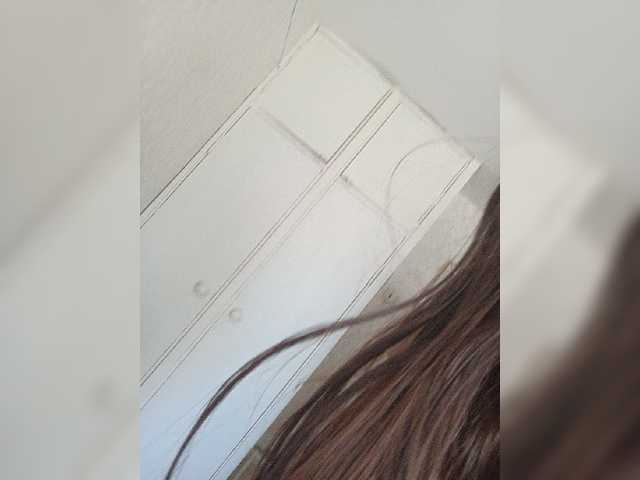 Kissa-is-klassa-a live cam on BongaCams