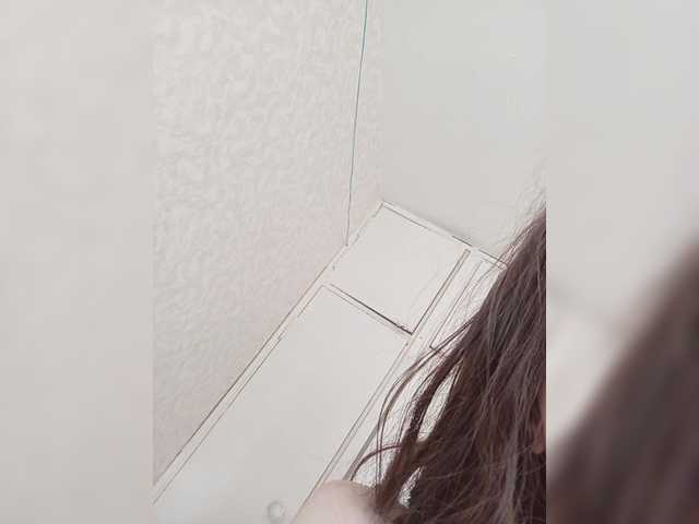 Kissa-is-klassa-a live cam on BongaCams