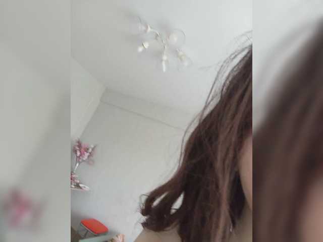 Kissa-is-klassa-a live cam on BongaCams