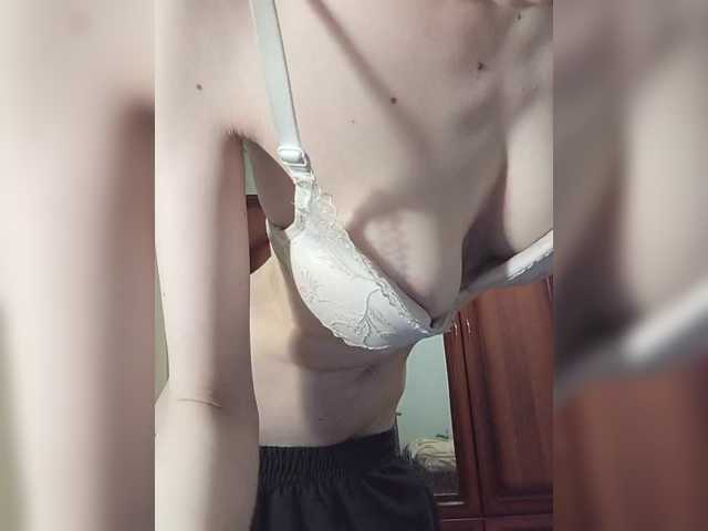 Kissa-is-klassa-a's BongaCams show and profile