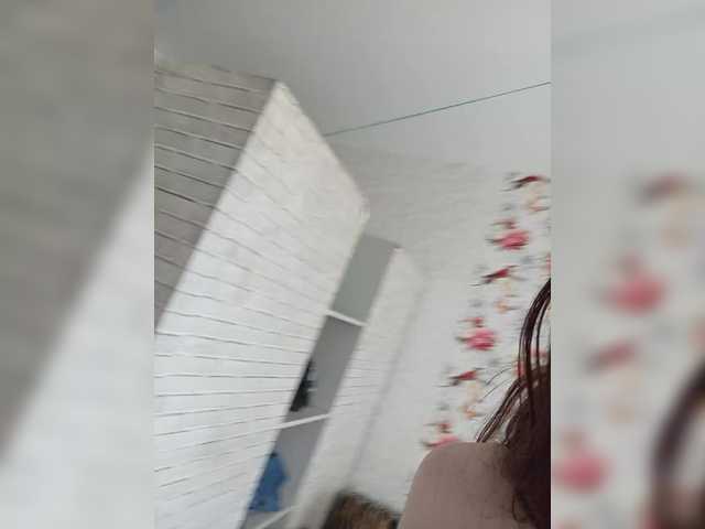 Kissa-is-klassa-a live cam on BongaCams