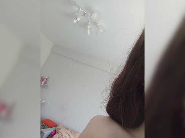 Kissa-is-klassa-a live webcam show