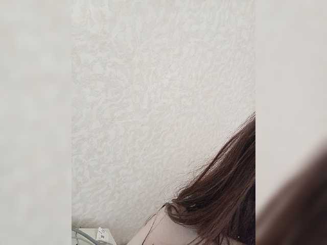 Kissa-is-klassa-a live cam on BongaCams