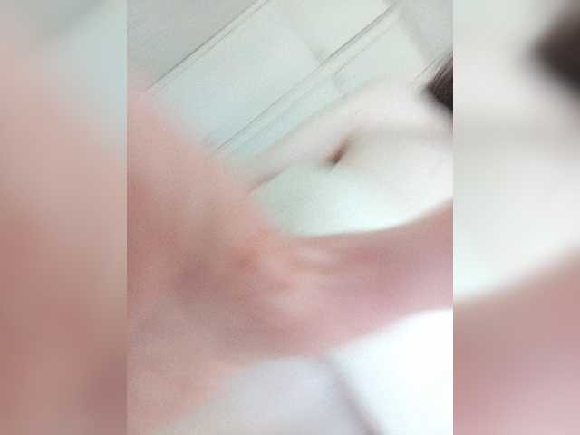 Kissa-is-klassa-a live cam on BongaCams