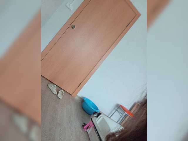 Kissa-is-klassa-a live cam on BongaCams