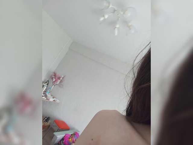 Kissa-is-klassa-a live webcam show