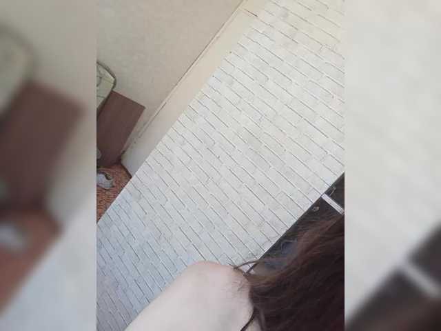 Kissa-is-klassa-a live cam on BongaCams