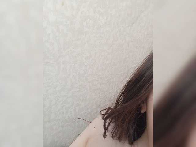 Kissa-is-klassa-ahorny on cam