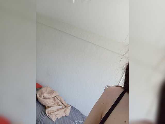 Kissa-is-klassa-a live cam on BongaCams