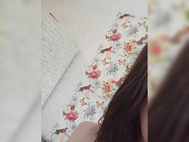 Kissa-is-klassa-a live cam on BongaCams