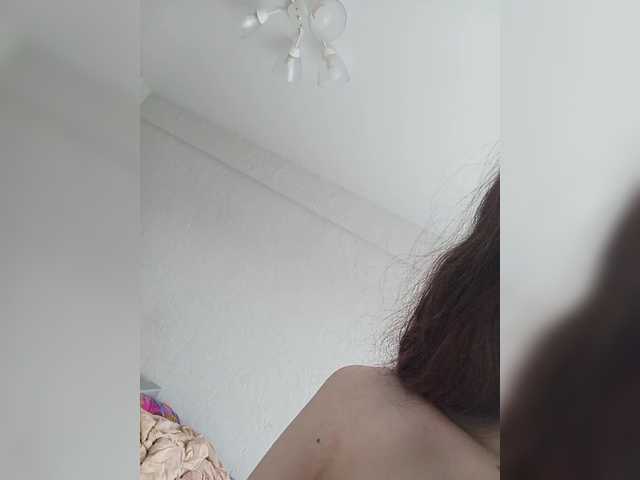 Kissa-is-klassa-a live cam on BongaCams