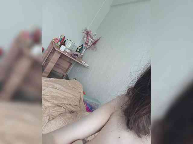 Kissa-is-klassa-a Sex Cam Show