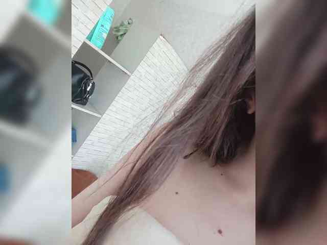 Kissa-is-klassa-... Live Webcam on BongaCams
