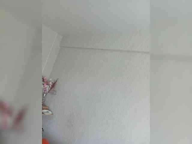 Kissa-is-klassa-... Live Webcam on BongaCams