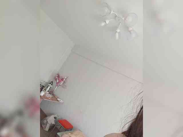 Kissa-is-klassa-a Sex Cam Show