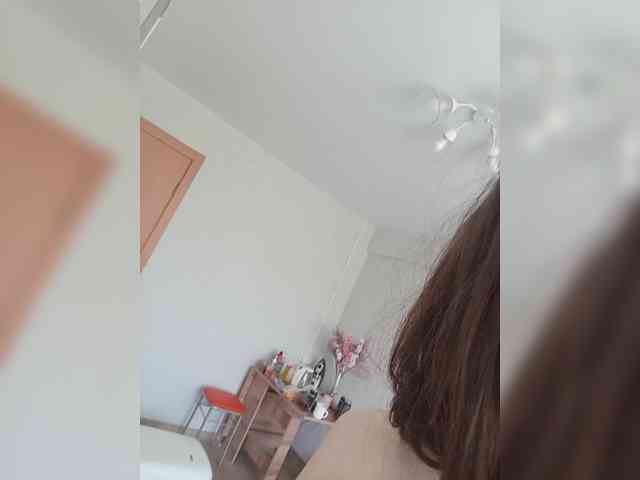 Kissa-is-klassa-... Live Webcam on BongaCams