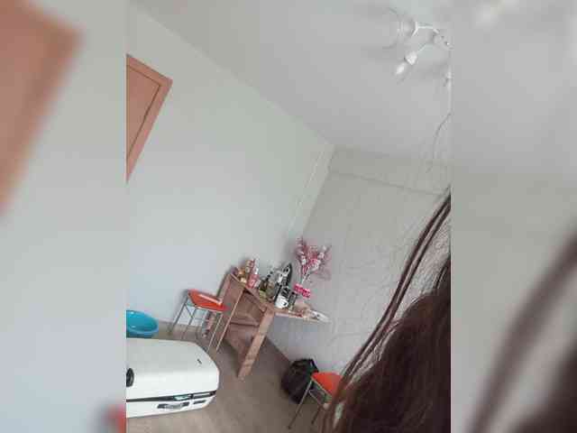 Kissa-is-klassa-a Sex Cam Show