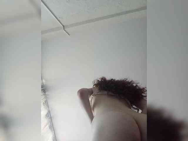 Kissa-is-klassa-a webcam