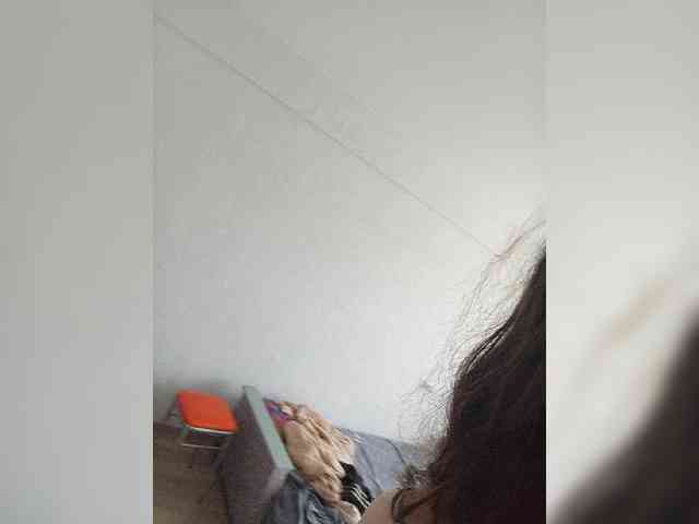 Kissa-is-klassa-a Sex Cam Show