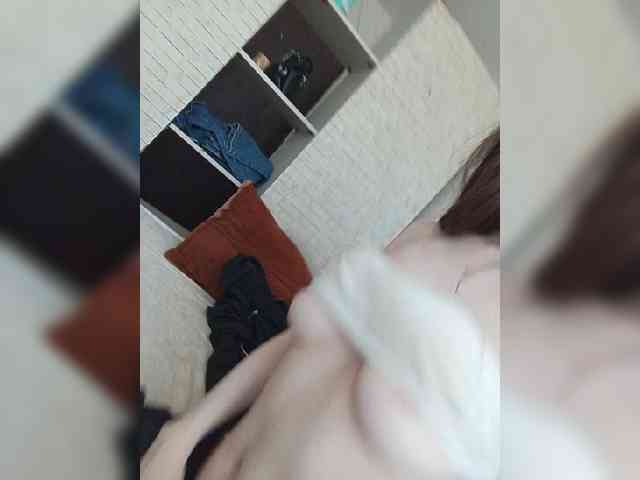 Kissa-is-klassa-... Live Webcam on BongaCams