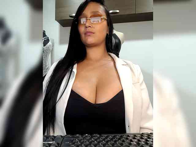 Emeraldgem Live Webcam on BongaCams