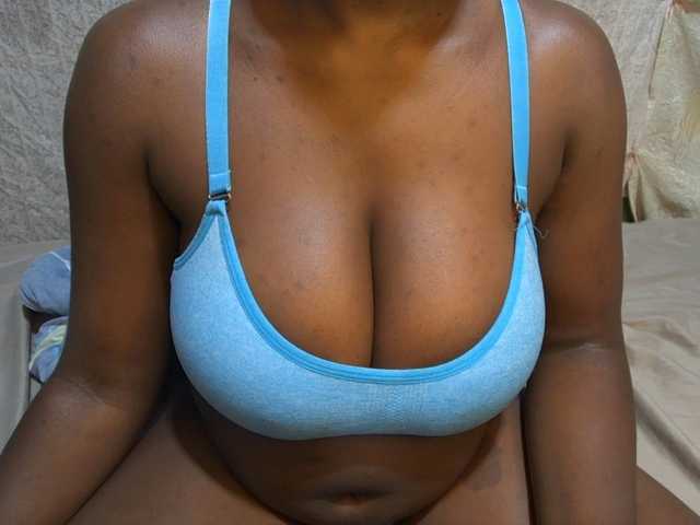 pretty-lioness