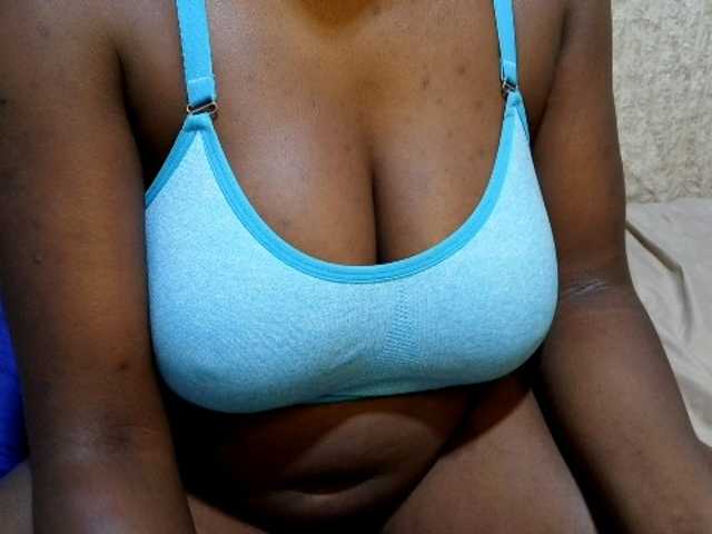 pretty-lioness