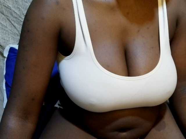 pretty-lioness