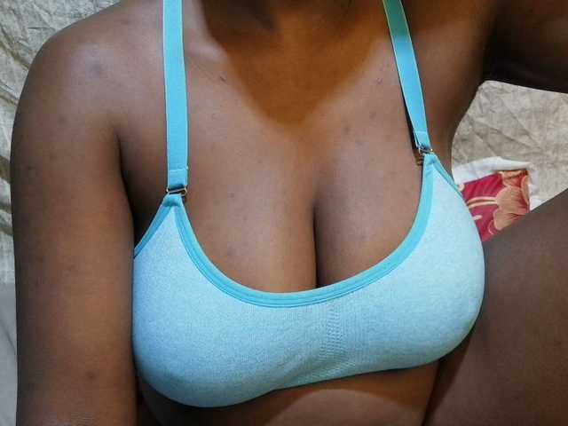 pretty-lioness