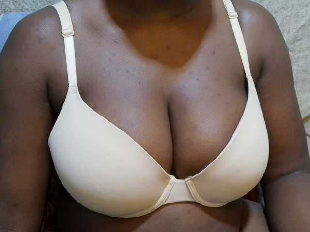pretty-lioness