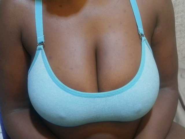 pretty-lioness