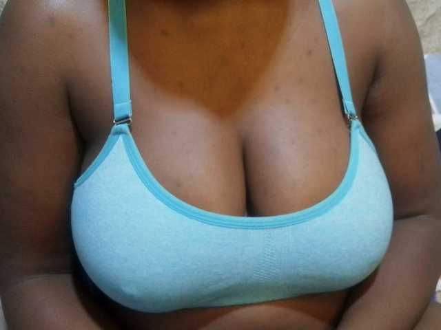 pretty-lioness